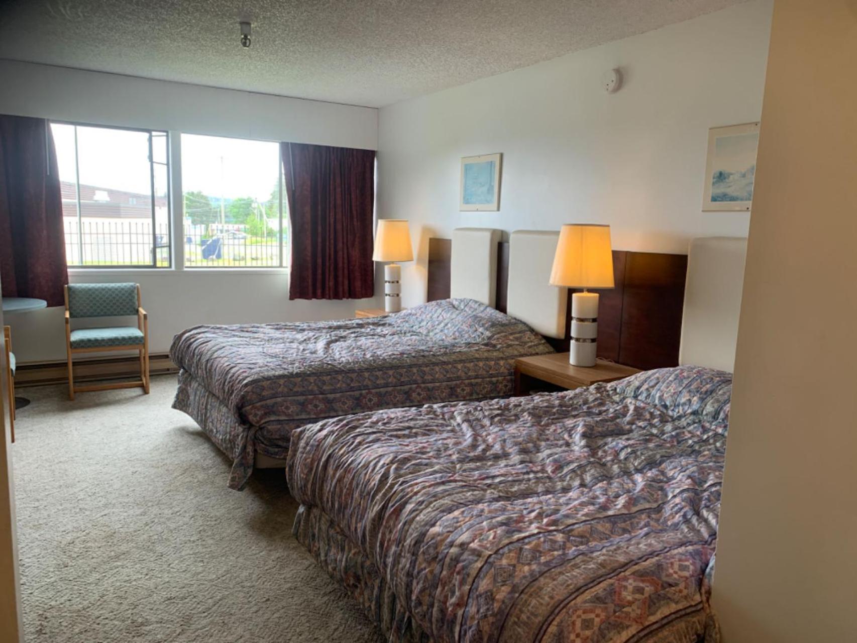 Providence Place Inn Port Hardy Eksteriør bilde